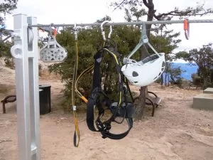 Ecoproparks. Equipo de seguridad en Canopy.